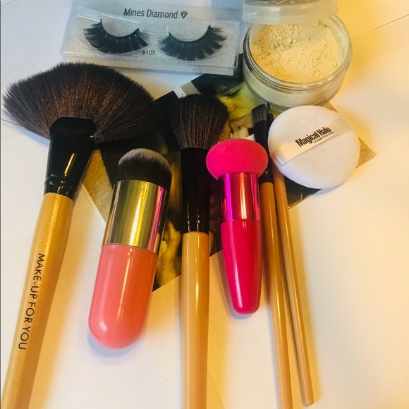 The Makeup Set 8 pcs Included Long Lasting Mineral Loose Powder - Picture 6 of 8